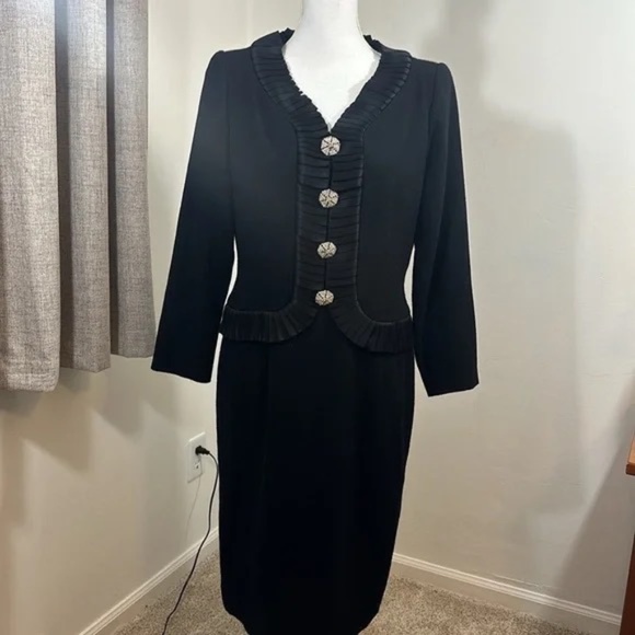 Vintage Carolina Herrera 100% wool dress with rhinestone buttons sz 14 - Picture 1 of 11